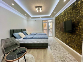 City Center - Superior Studio with Balcony